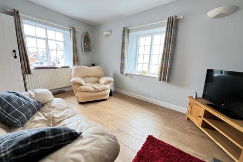 2 bedroom end of terrace house for sale, NO CHAIN Queen Street, Geddington, Kettering