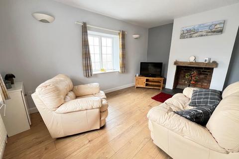 2 bedroom end of terrace house for sale, NO CHAIN Queen Street, Geddington, Kettering