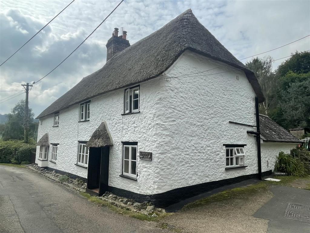 Offwell, Honiton 2 bed semidetached house to rent £870 pcm (£201 pw)