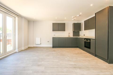 2 bedroom apartment to rent, Holden Road, London N12