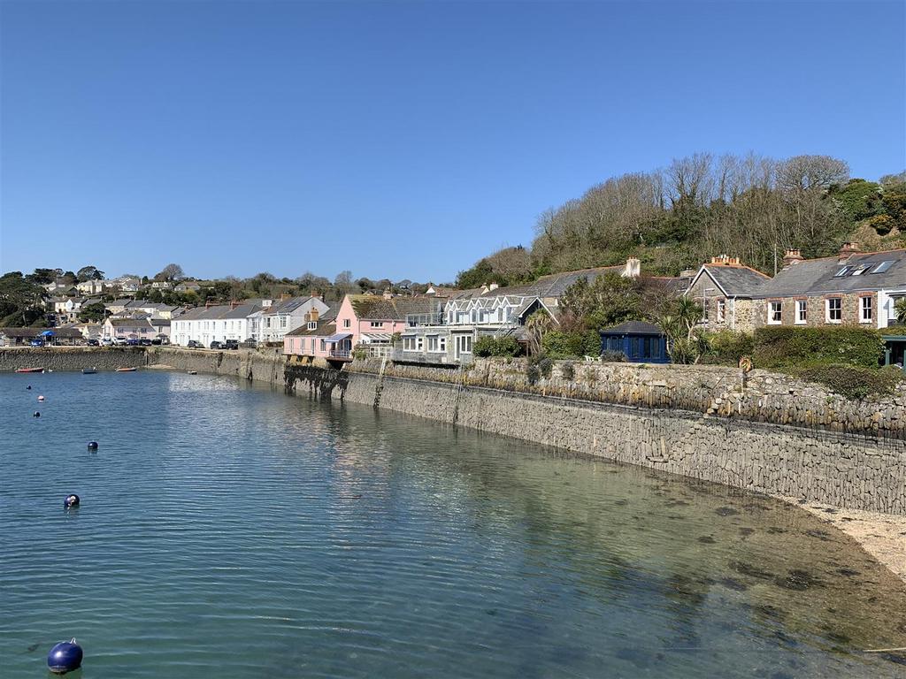 Trefusis Road, Falmouth TR11 2 bed end of terrace house for sale £395,000