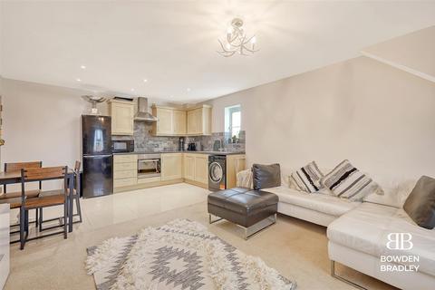 2 bedroom apartment for sale, Retreat Way, Chigwell