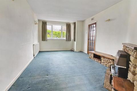3 bedroom semi-detached house for sale - Repton Road, Wigston