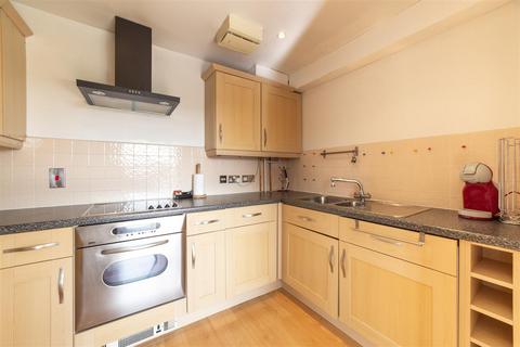 2 bedroom apartment to rent, High Quay, City Road, Newcastle Upon Tyne