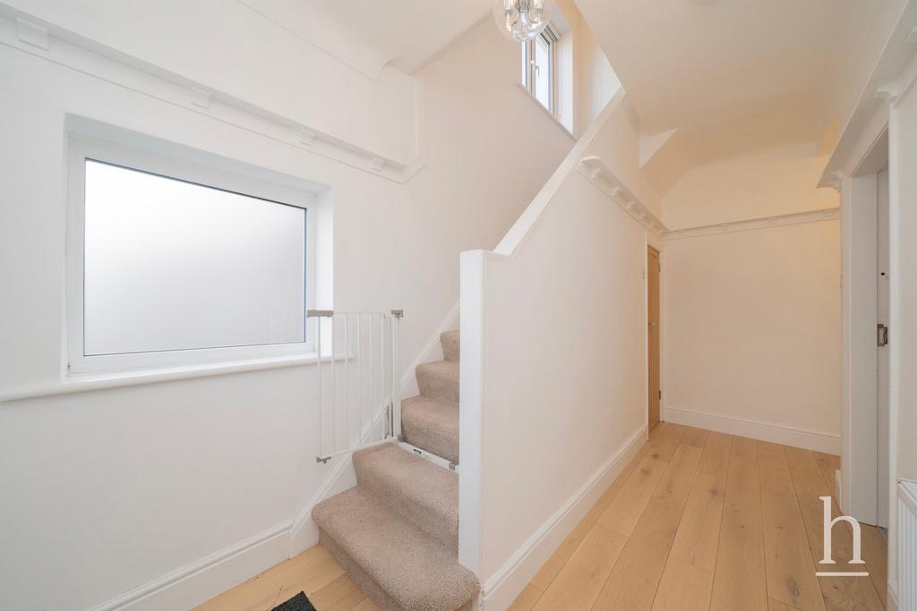 Queens Drive, Prenton CH43 3 bed detached house for sale £350,000