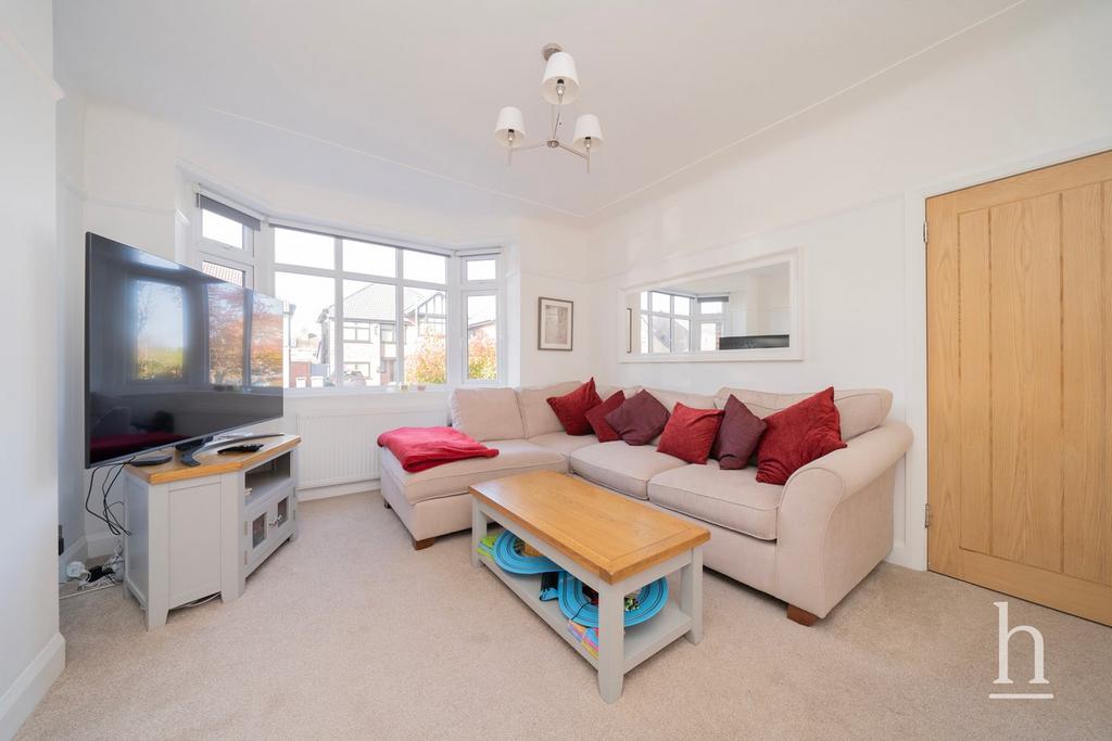 Queens Drive, Prenton CH43 3 bed detached house for sale £350,000