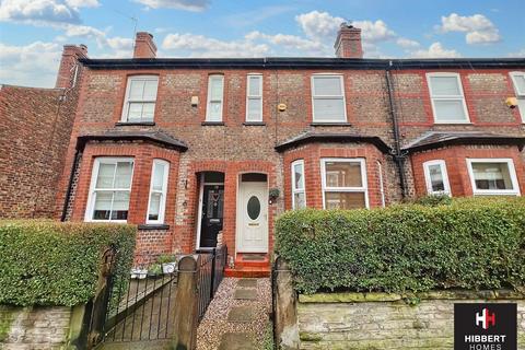 2 bedroom terraced house to rent, Beech Road, Hale WA15