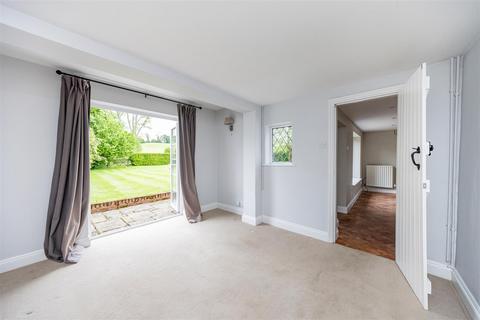 3 bedroom house to rent, Cranleigh Road, Wonersh Guildford GU5