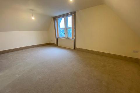 2 bedroom flat to rent - New Hey Road, Huddersfield