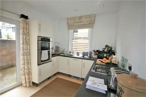 2 bedroom flat for sale, 14 Dundonald Road, Colwyn Bay
