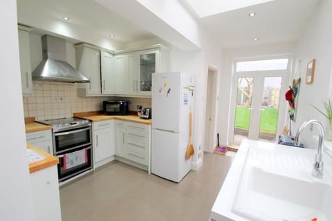 2 bedroom semi-detached house for sale, Leacroft, Staines-upon-Thames, TW18
