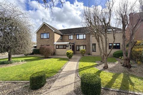 5 bedroom detached house for sale, Hylton Road, West Park, Hartlepool