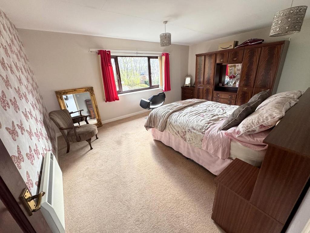 Bedroom to annex