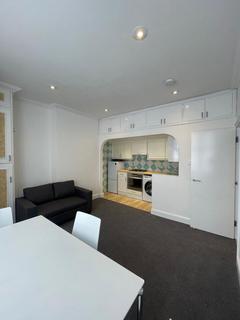 1 bedroom flat to rent - NW3