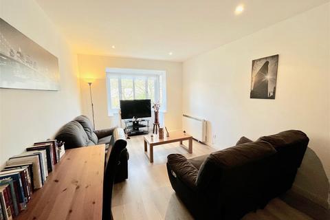 2 bedroom apartment for sale - Shipley Court, Shipcote, Gateshead