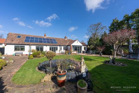 3 bedroom detached bungalow for sale, The Crescent, Cleadon, Sunderland