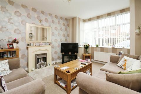 4 bedroom semi-detached house for sale - Stag Lane, Rotherham