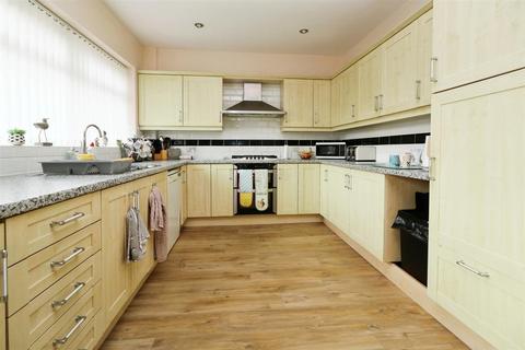 4 bedroom semi-detached house for sale, Stag Lane, Rotherham