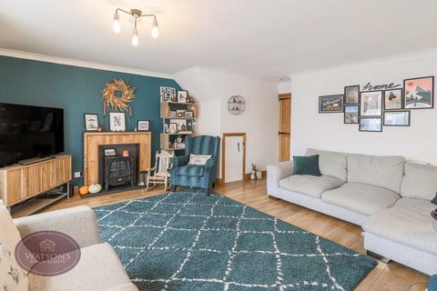 3 bedroom semi-detached house for sale, Swindon Close, Giltbrook, Nottingham, NG16