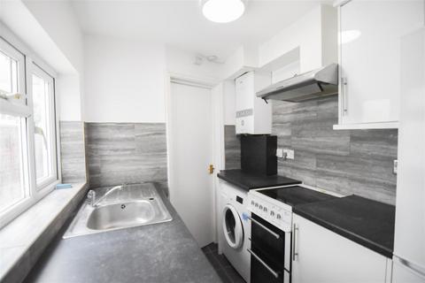 1 bedroom apartment to rent, 43a Oval RoadEast CroydonSurrey