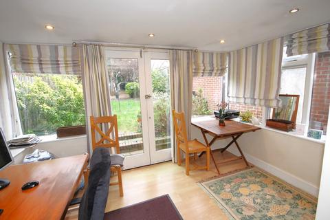 4 bedroom end of terrace house for sale - Copers Cope Road, Beckenham, BR3