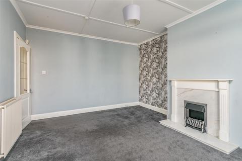 3 bedroom apartment for sale - Mains Drive, Dundee DD4