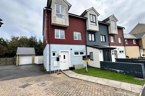 3 bedroom townhouse for sale, Penrhyn Gwyn, Llanelli