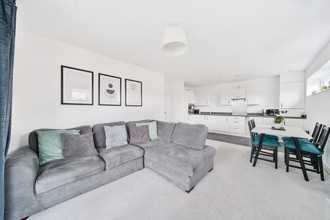 2 bedroom flat for sale, Wickhurst Square, Sargent Way, Broadbridge Heath, RH12