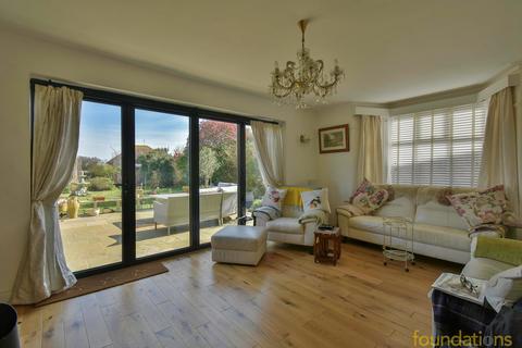 5 bedroom detached house for sale, Southcourt Avenue, Bexhill-on-Sea, TN39