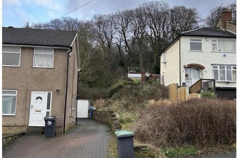 4 bedroom property with land for sale - Nab Wood Drive, Shipley