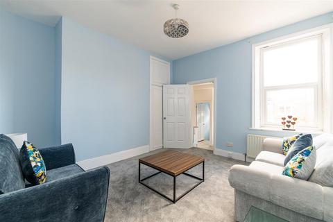 3 bedroom flat to rent - Whitefield Terrace, Heaton, Newcastle Upon Tyne