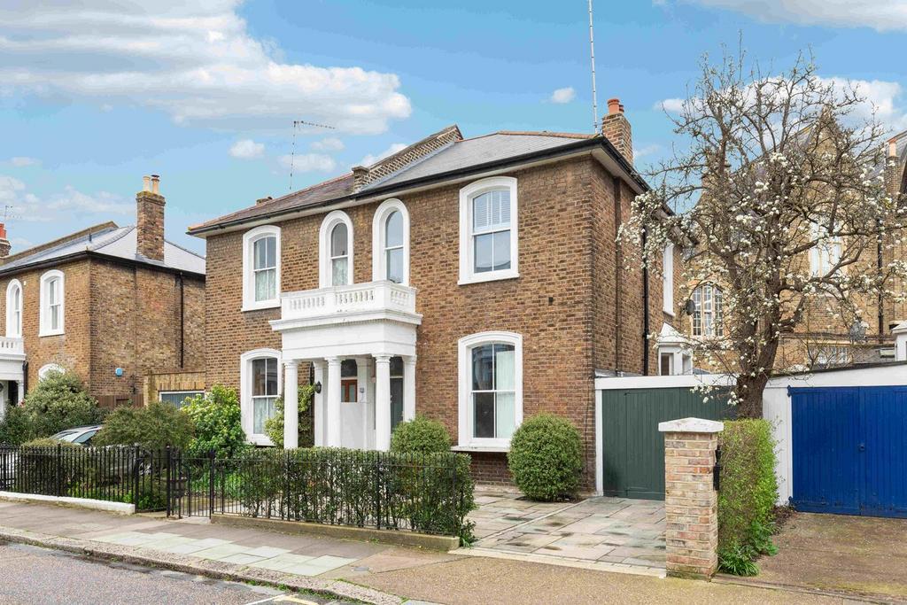 Ravenscourt Road, Hammersmith W6 3 bed semi-detached house - £4,498 pcm ...