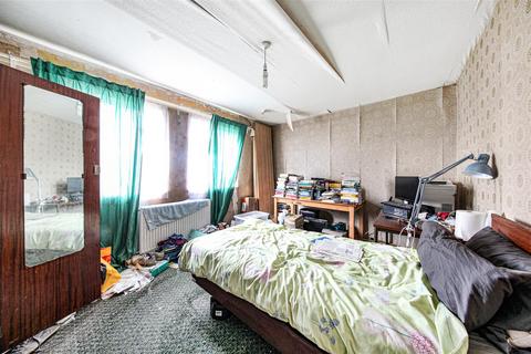 2 bedroom maisonette for sale, Bridge Road, Neasden