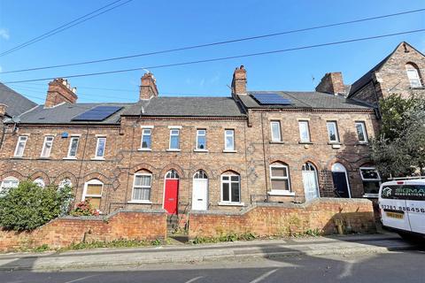 3 bedroom terraced house to rent - Gawthorne Street, Nottingham NG7