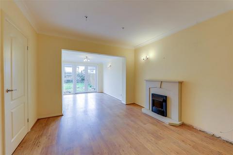 50 Cecil Road, Lancing, BN15 8HP