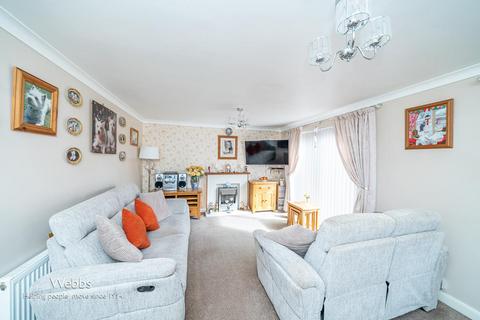 3 bedroom semi-detached house for sale - Kingsdown Road, Burntwood WS7