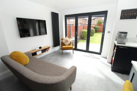 3 bedroom semi-detached house for sale - Tonbridge Drive, Liverpool L10