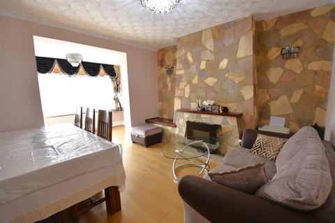 12 Normanhurst Avenue, Bexleyheath, DA7 4TT