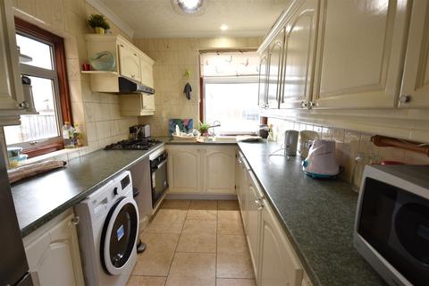 12 Normanhurst Avenue, Bexleyheath, DA7 4TT