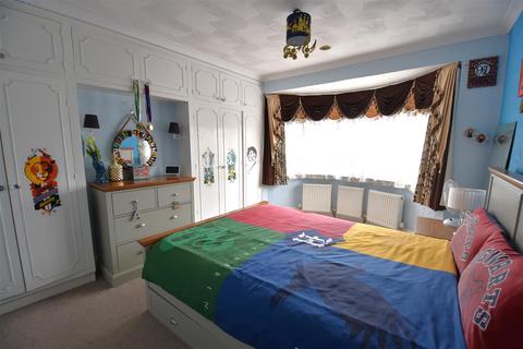 12 Normanhurst Avenue, Bexleyheath, DA7 4TT
