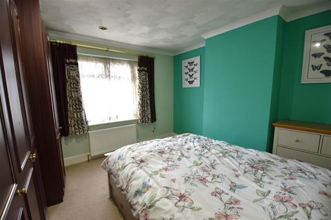 12 Normanhurst Avenue, Bexleyheath, DA7 4TT