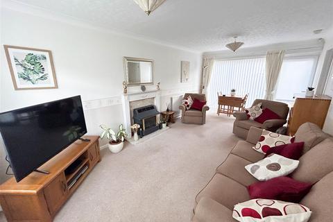 3 bedroom end of terrace house for sale - Salters Close, Newcastle Upon Tyne