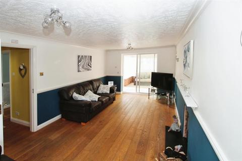 4 bedroom house for sale - Vaughan Drive, Kemsley, Sittingbourne