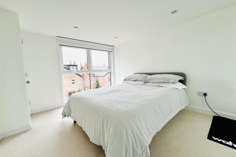 4 bedroom semi-detached house for sale, Hazel Road, Altrincham