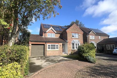 4 bedroom detached house for sale, Thiseldine Close, North Newbald