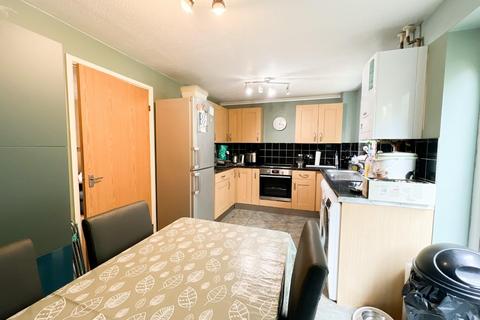 3 bedroom semi-detached house for sale - Gerrard Close, Bristol