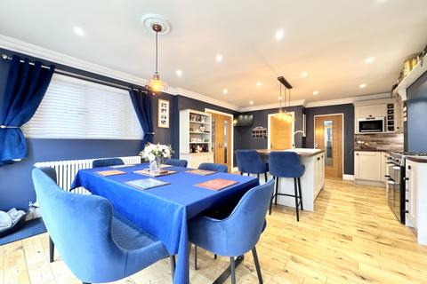 45 Greenways, Abernant, Aberdare, CF44 0GW