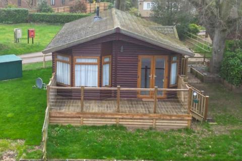 2 bedroom lodge for sale, 12 Cherry Tree, Wortwell IP20