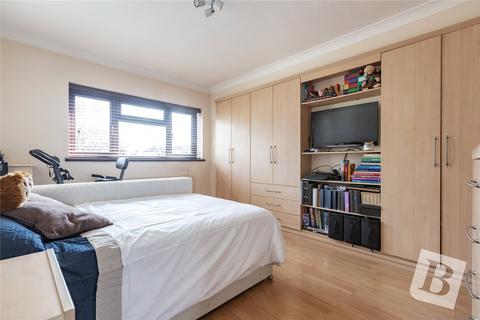 30 Ayr Way, Romford, RM1 4UH
