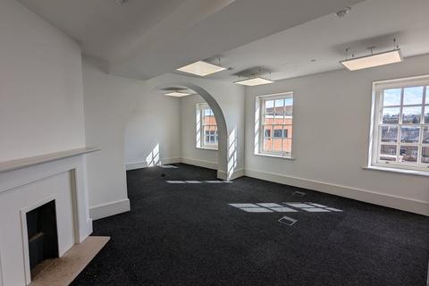 Office to rent, Frogmore House, 273 Lower High Street, Watford, WD17 2HU